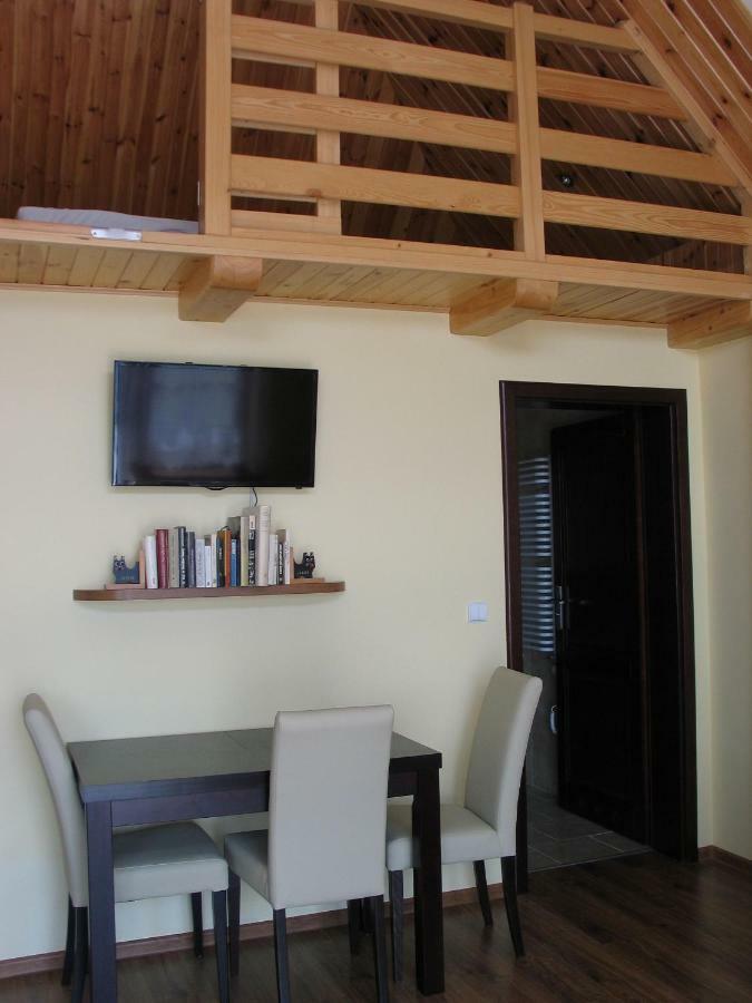 Villa Jura Pokoje Goscinne Zarki ภายนอก รูปภาพ